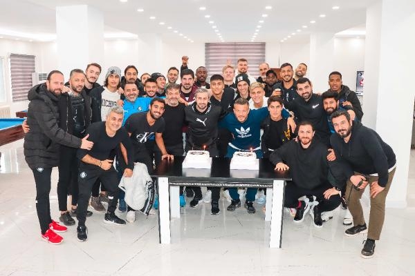 Altay'da Thaciano göze girdi