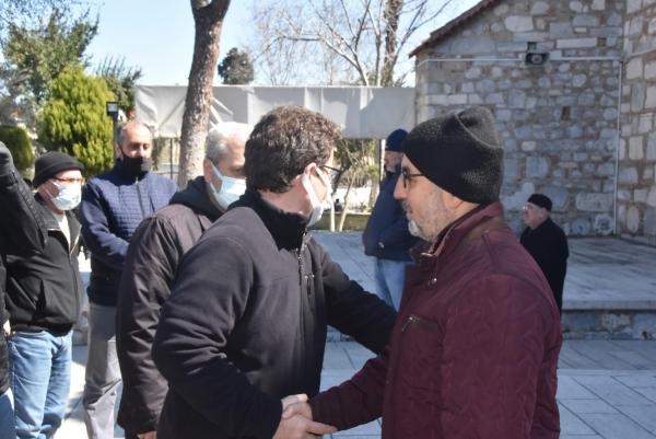 Acılı baba: Belediyeler köpeklere el atsın