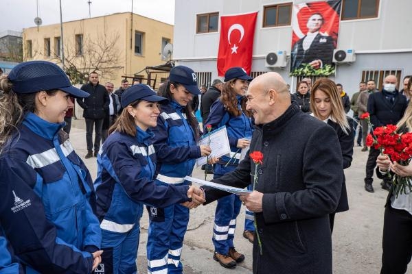 İZSU'da iş makinesi operatörü ve ağır vasıta şoförü 30 kadın iş başı yaptı
