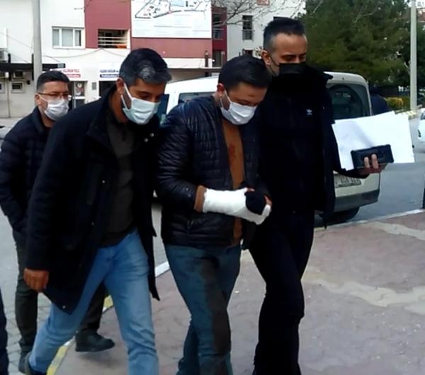 Moda tasarımcısı otomobilinde bıçaklanarak öldürüldü