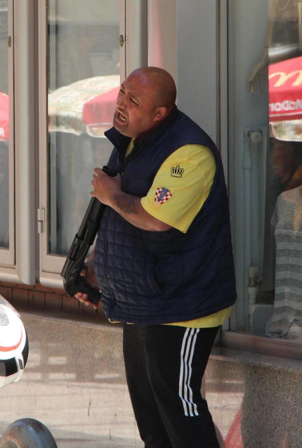Cami Bahçesinde Akılalmaz Cinayet