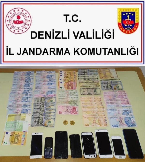 Dolandırıldığını Eve Gelen Jandarmadan Öğrendi