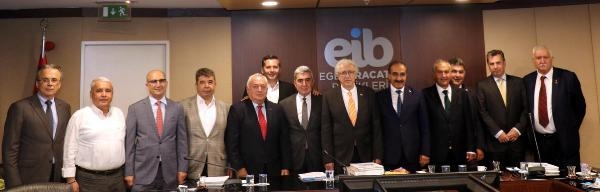 Ege İhracatçı Birlikleri'nde Eskinazi güven tazeledi