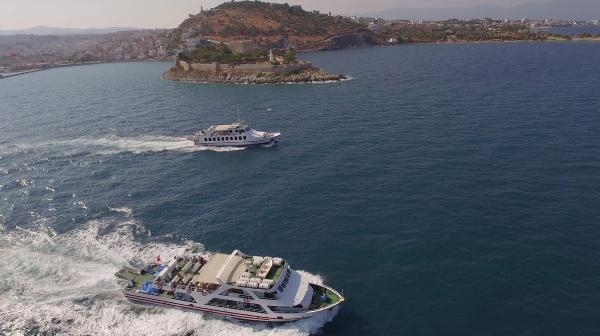 Komşu Yunan Adalarına Feribot Seferleri Tam Kapasite