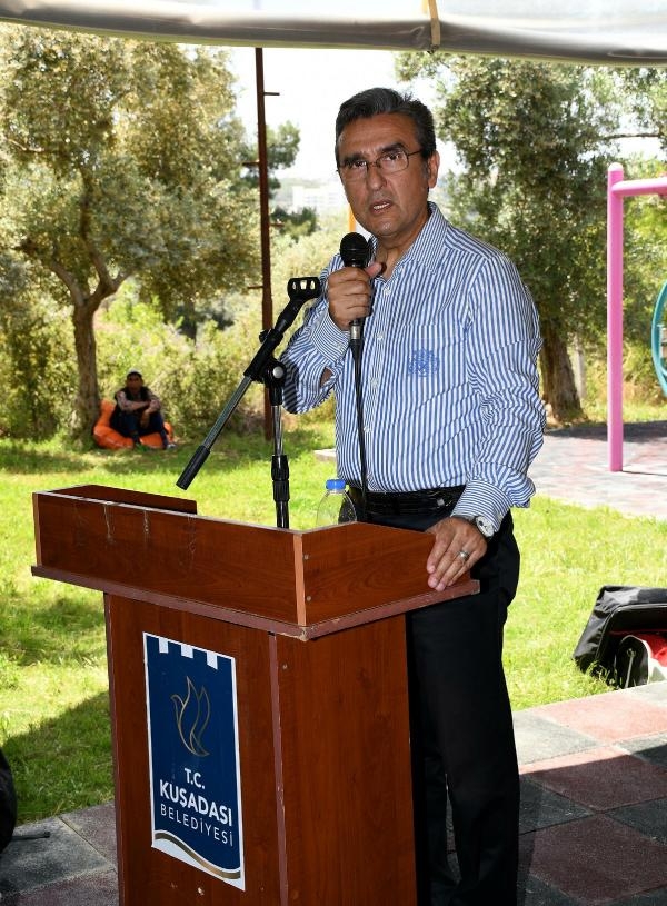 Kuşadası'nda engelliler Bahar Şenliği'nde gönüllerince eğlendi