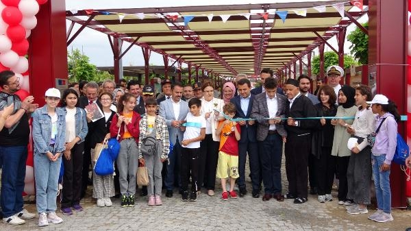 Bakan Yanık, Hamidiye Tabyaları'da oluşturulan 'Çocuk Hakları Sokağı'nı açtı