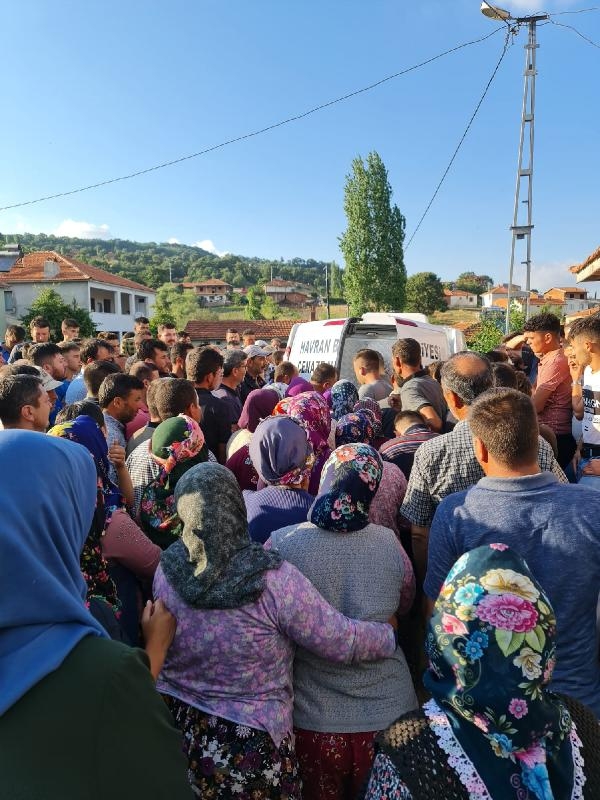 Balıkesir'de evde çıkan yangında lise öğrencisi yaşamını yitirdi
