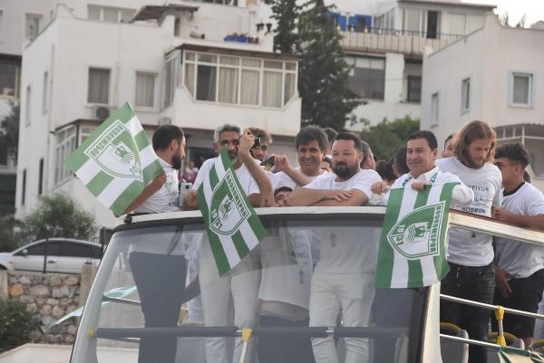 Bodrum sokakları yeşil-beyaz oldu