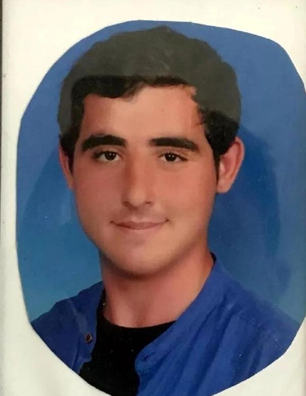 Cinayete kurbanı 2 kardeş, 9 ay sonra toprağa verildi