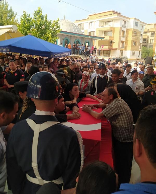 İzmir'e şehit ateşi düştü