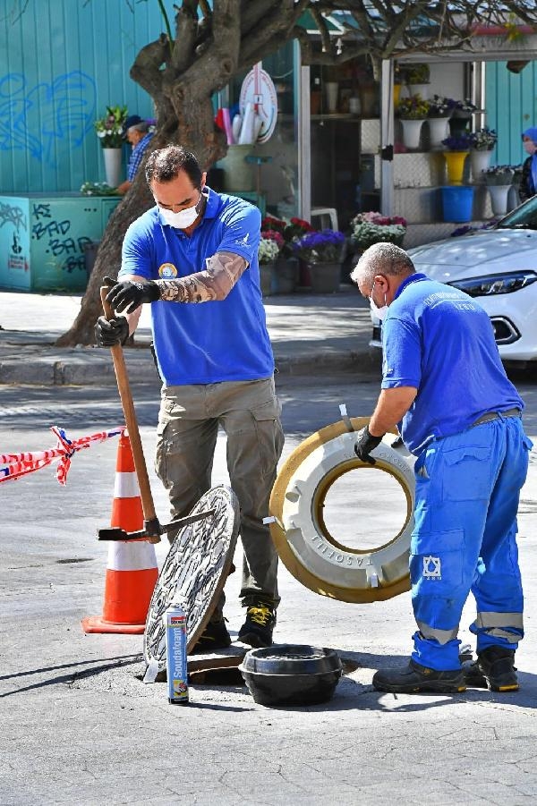 İZSU Genel Müdürlüğü'nden rögarlara koku giderim filtresi
