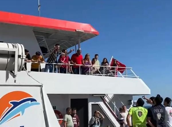 'Koltuk' tartışması, deniz otobüsünü iskeleye geri döndürdü