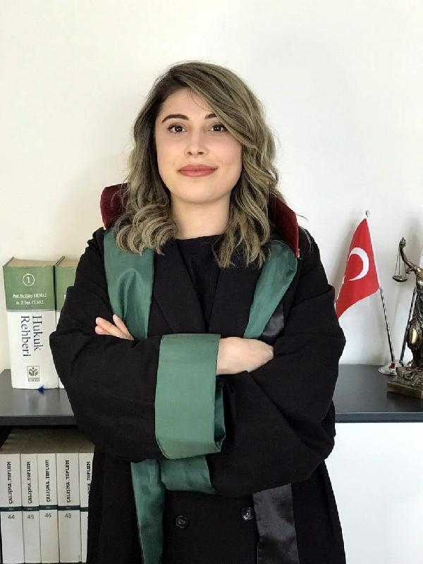 Korku filminde verilen cep telefon numarası başına iş açtı