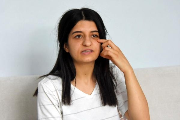 Markette çalışanı kadının saçını başını yoldu