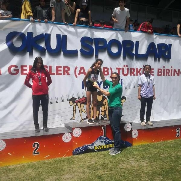 Muğlalı sporcular başarıdan başarıya koşuyor