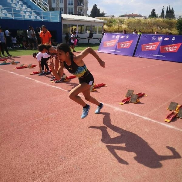 Muğlalı sporcular başarıdan başarıya koşuyor