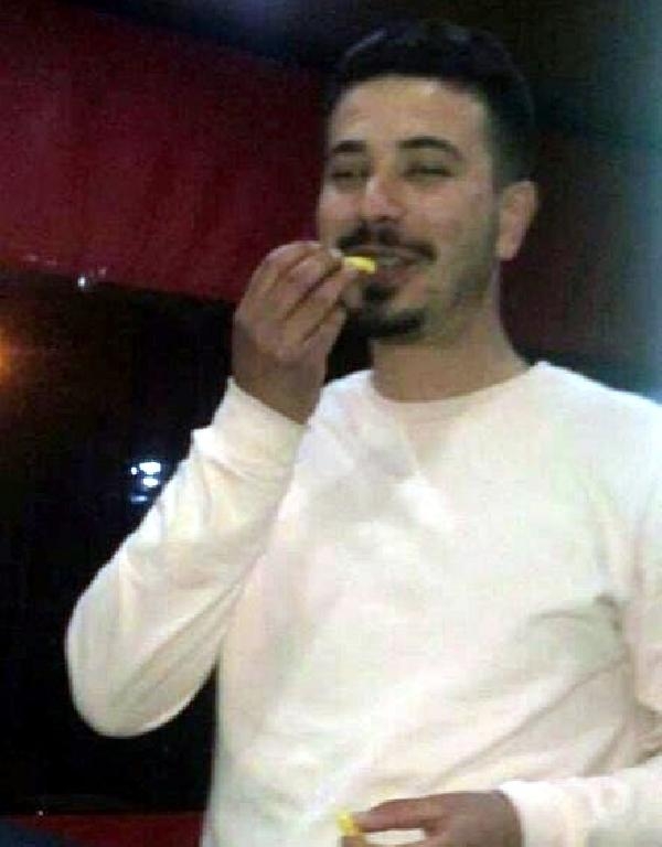 Otomobiliyle ağaca çarpan sürücü hayatını kaybetti