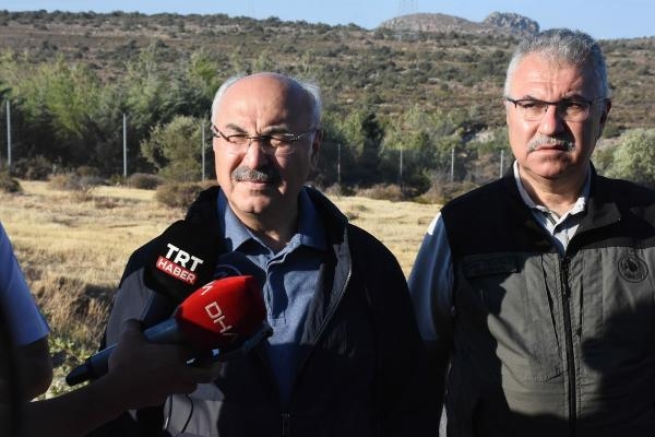 Çeşme'de yangınlar sürüyor! Vali uyardı