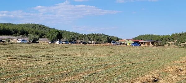 Ünlü eğitimci ve şoförü çiftlik evinde öldürüldü