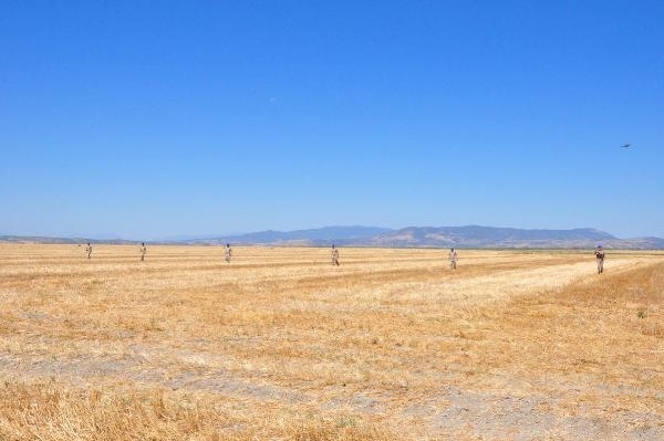Kuruyan göl işgal edilmesin diye komandolar nöbette