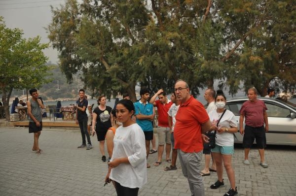 Tatilciler boşaltılıyor