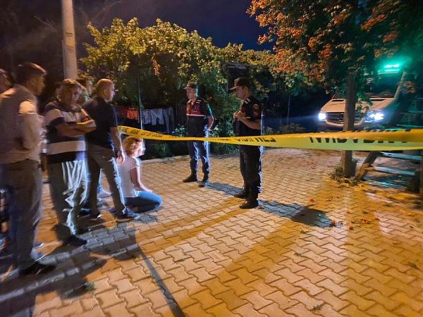 Tüfek tutukluk yapınca tabancayla ateş etmiş