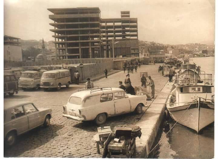 40 yıllık İzmir Büyükşehir binası yok oldu