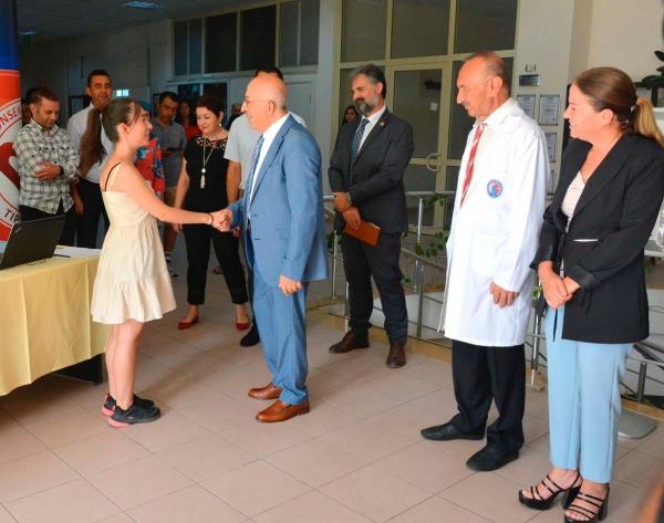 ÇOMÜ'de ilk kayıt heyecanı yaşandı