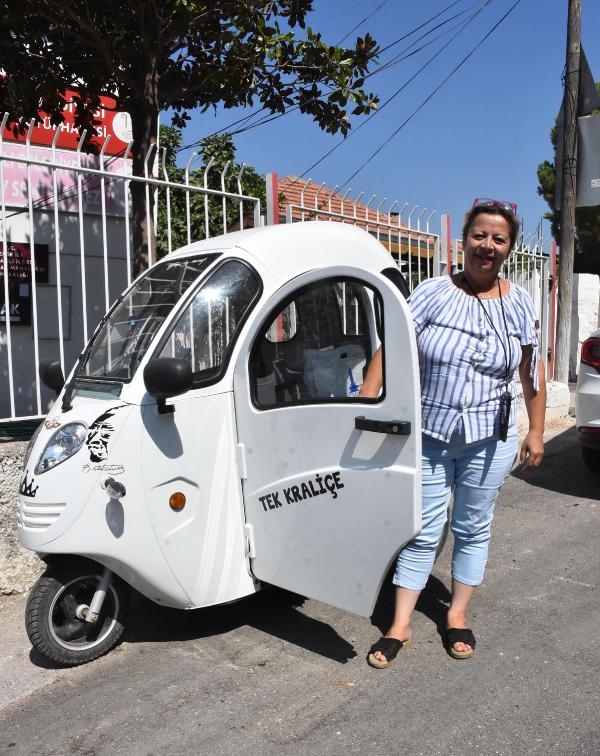 Doğançay Mahallesi'nin 'mobil muhtarı' ev ev hizmet veriyor