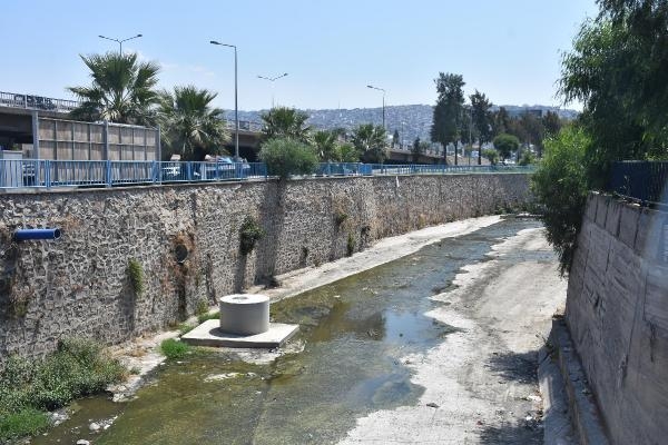 Kuraklık, İzmir'de kötü koku sorununu artırdı