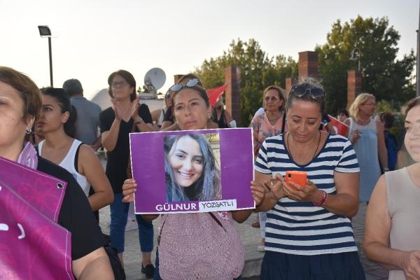 CHP'li Nazlıaka kadına yönelik ayrımcılık ve şiddete dikkat çekti; Kırmızı kart gösteriyoruz
