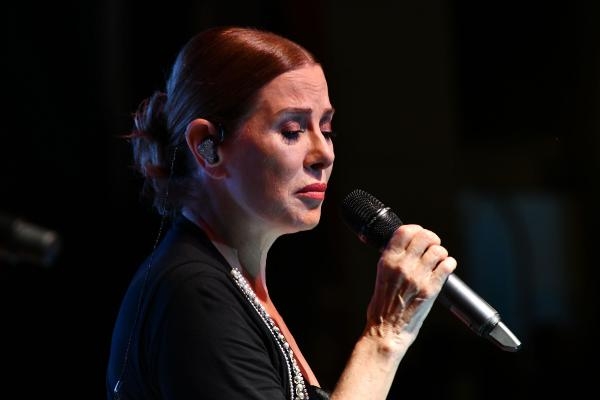 Çiğlililer zaferin ve barışın coşkusunu 'Nazım'ın Şarkıları' konseriyle yaşadı
