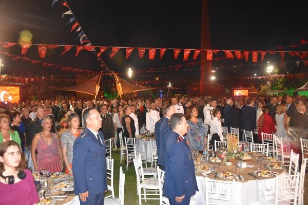 İzmir'de, kurtuluşun 100'üncü yıldönümü kutlamaları resepsiyonu