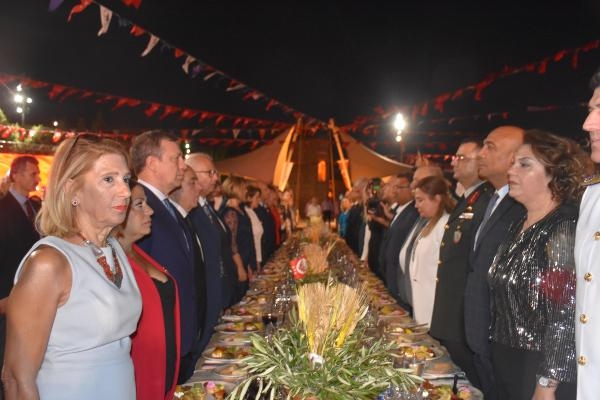 İzmir'de, kurtuluşun 100'üncü yıldönümü kutlamaları resepsiyonu