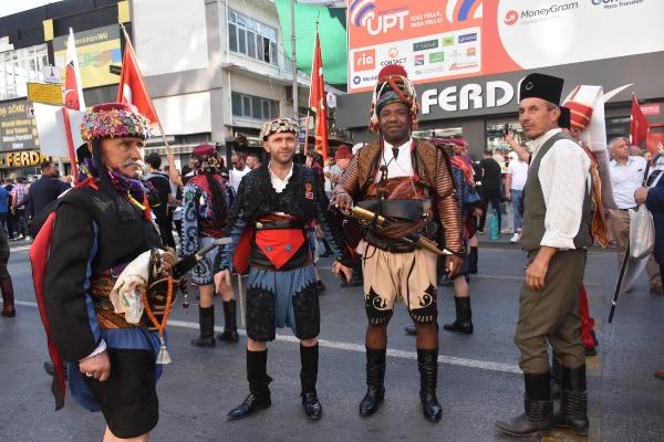 İzmir'de kurtuluşun 100'üncü yılı! Büyük coşku