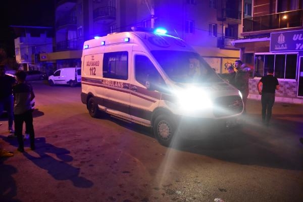 İzmir'de polise bıçaklı saldırı