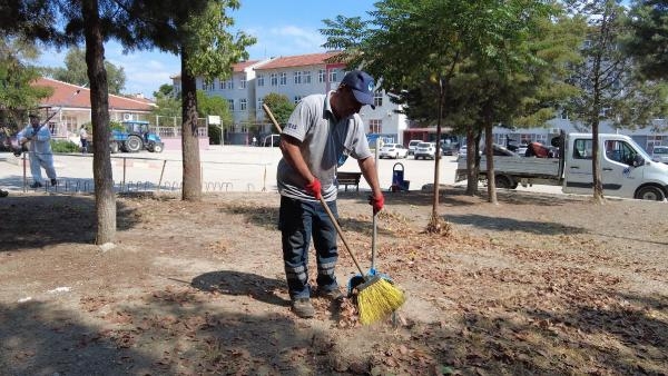 Yunusemre'de okullar eğitime hazırlanıyor