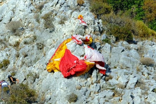 2 paraşütçü, jandarma helikopteriyle kurtarıldı