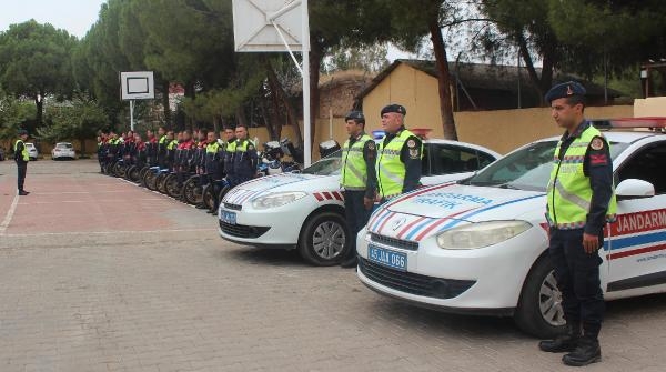 Alaşehir'de motosiklet sürücülerine denetim