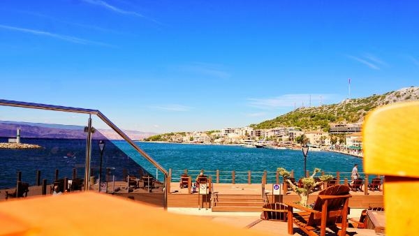 Çeşme Cumhuriyet Meydanı'ndan denize girilebilecek
