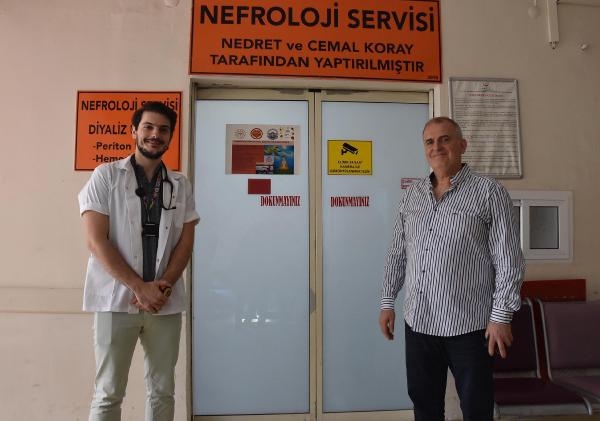 Çocuk doktoru baba-oğul