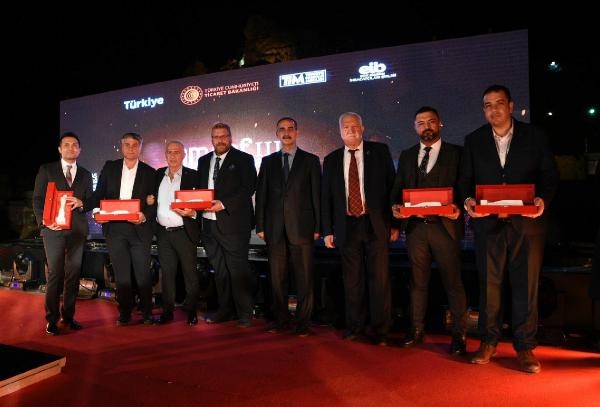 Doğal Taş Tasarım Yarışması'nın ödülleri antik kentte dağıtıldı