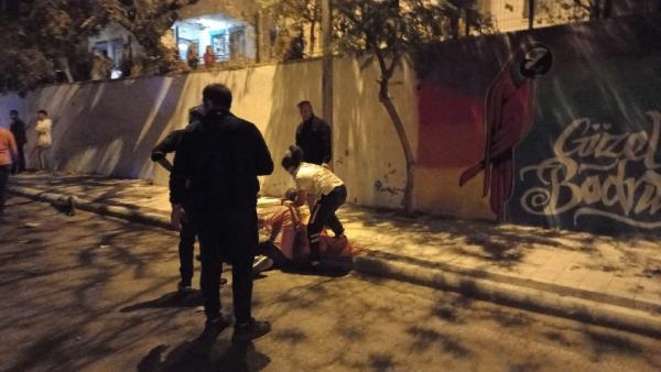 Otomobil ile motosiklet çarpıştı: 1 ölü, 3 yaralı