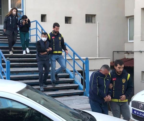 Üniversitelileri fuhşa zorlaya 2 kişi tutuklandı