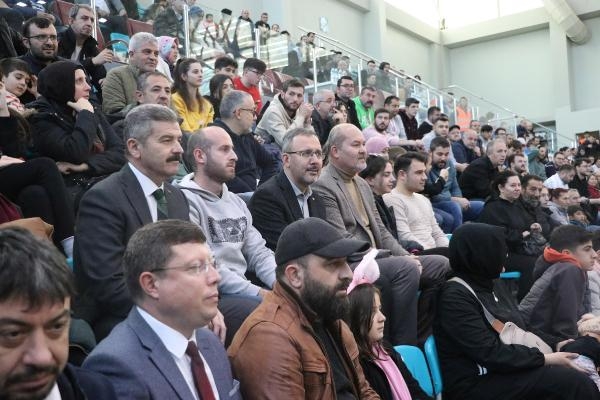 Bakan Kasapoğlu: Türkiye Yüzyılı gençlerin yüzyılı olacak