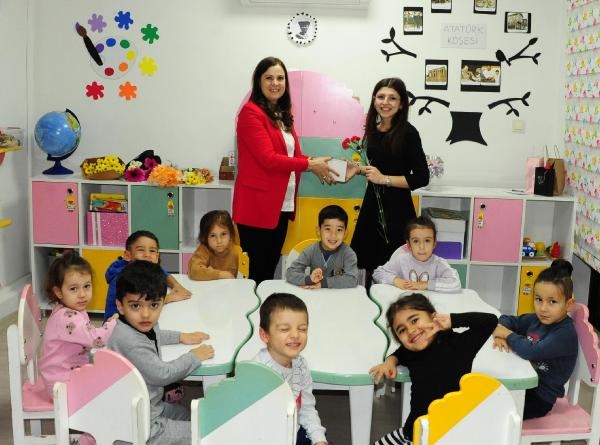 Balçova Belediye Başkanı Çalkaya, öğretmenlerle bir araya geldi