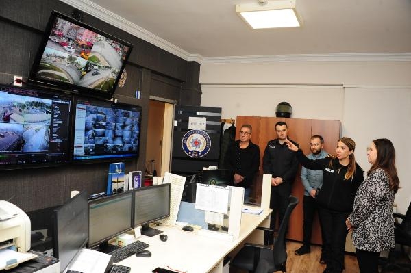 Balçova'nın kadın yöneticilerinden 'Güvenlik' dayanışması