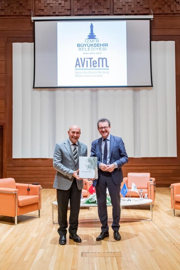 İzmir, Akdeniz Sürdürülebilir Kent ve Bölgeleri Ajansı seminerine ev sahipliği yapıyor