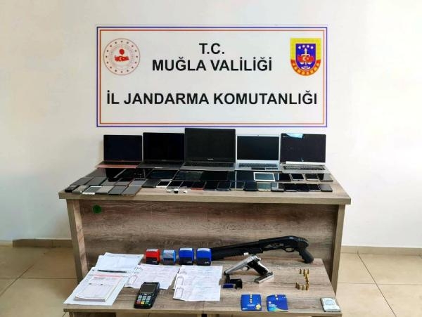 Sahte rezervasyonla 12 milyonluk vurgun