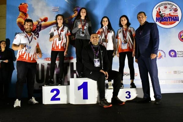 Şiddetten korunmak için başladığı sporda milli takıma yükseldi